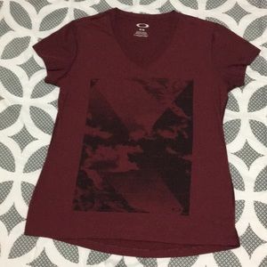 Oakley burgundy v-neck t-shirt